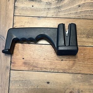 Black Knife Sharpener